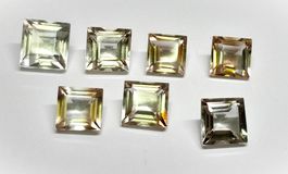 Dès 1.- Fr - 7x Topazes 20.06 ct - CERTIFICAT 830.- Fr
