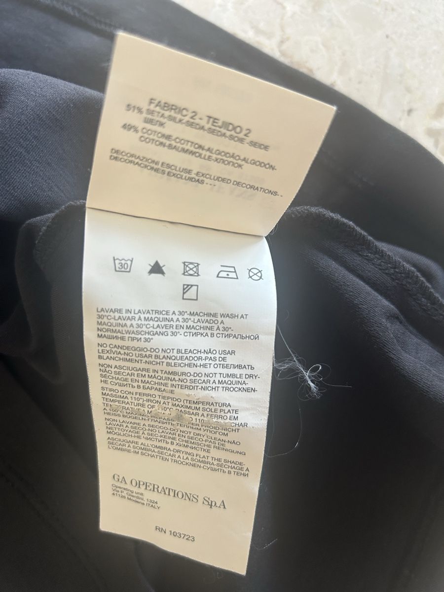 Armani T-shirt: Maglietta Armani taglia S – Nuovo (secondo la descrizione) da Locarno venduto da Matic04 5