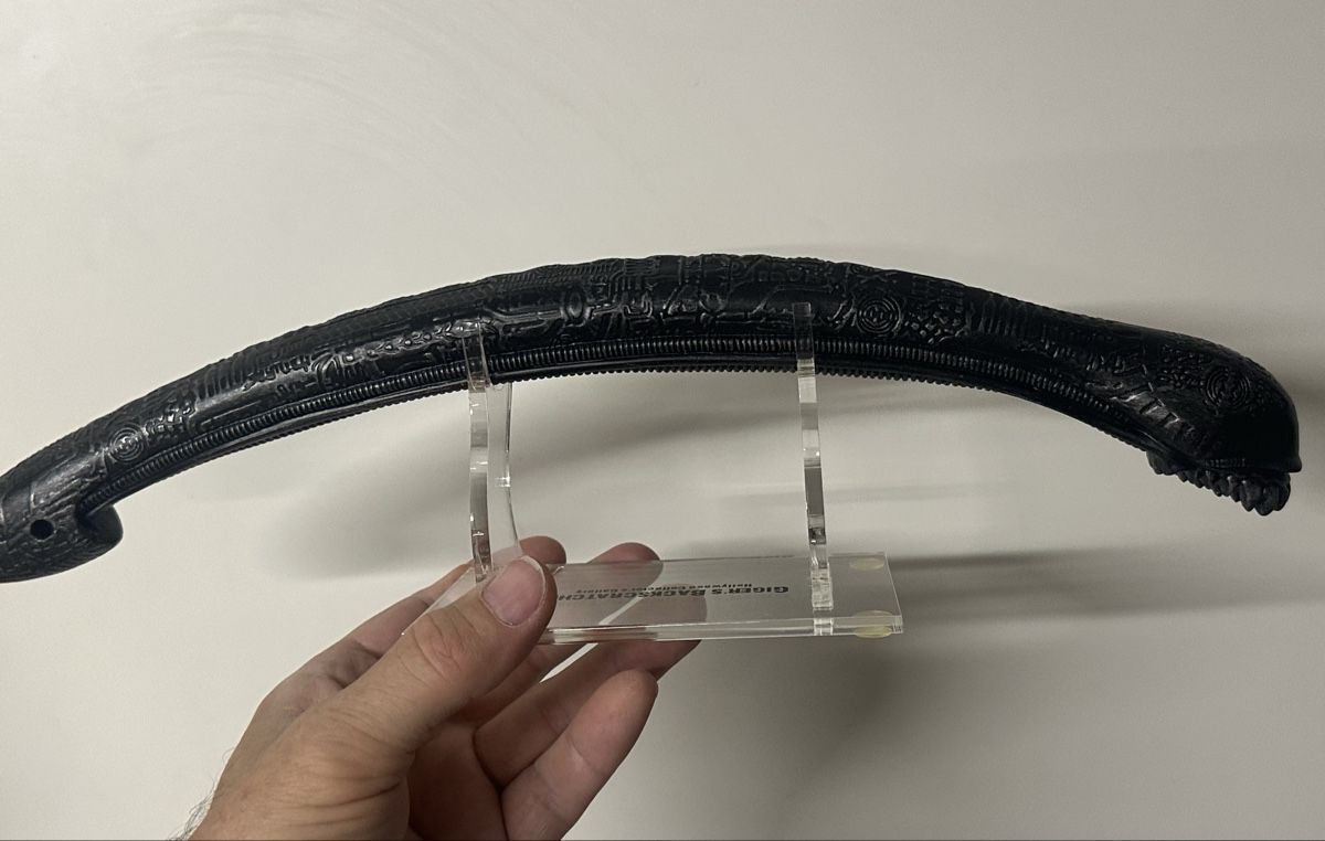 Spielzeuge: Original H.R.  Giger Alien Backscratcher Vintage – Gebraucht aus Schlieren von Moviepropde 4