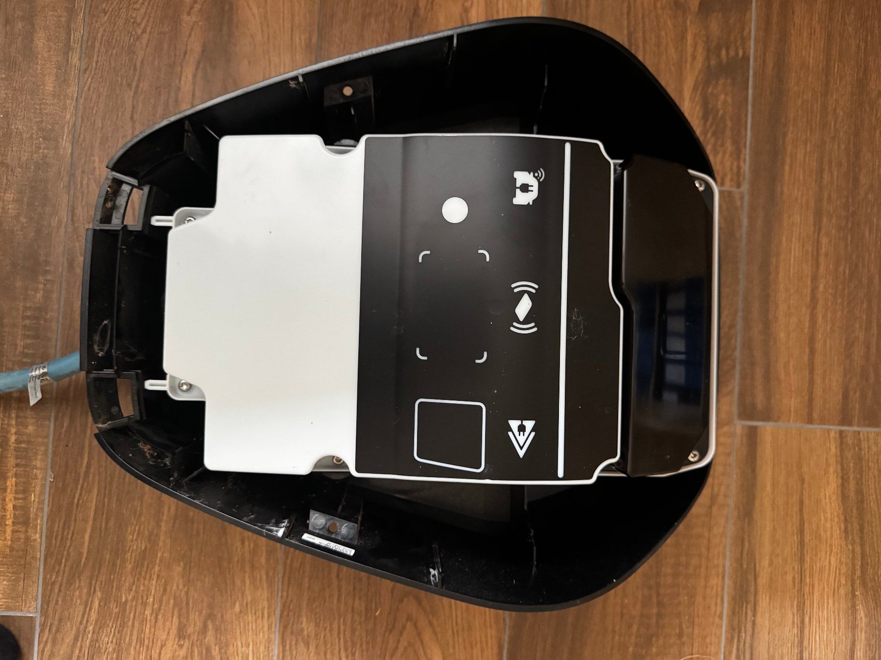 Batterie-Ladegeräte: BMW Wallbox Essential – Defekt aus Scherz von BiosHealth 5