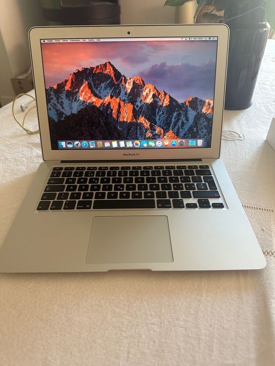 Apple Notebook: Apple MacBook Air 13’ – Usato da Pully venduto da claddagh 1