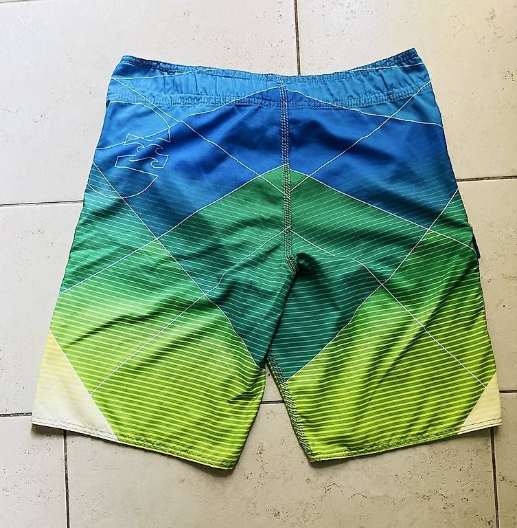 Pantaloni: Originale Billabong-Shorts – Usato da Zürich venduto da kangi25 2