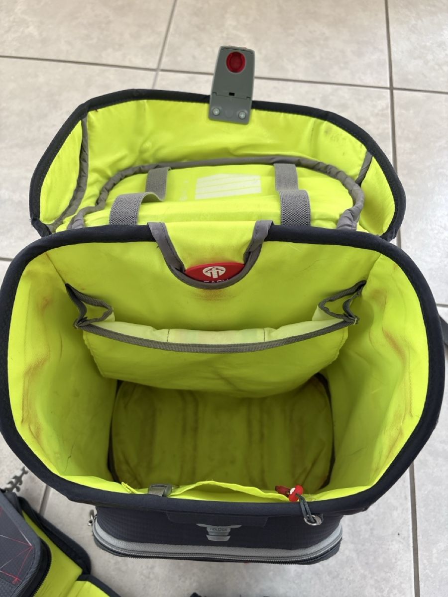 Step by Step Sacs & sacs à dos: Thek mit Etui und Turnsack Step by Step – D'occasion à Niederglatt ZH par CorinneW32 2