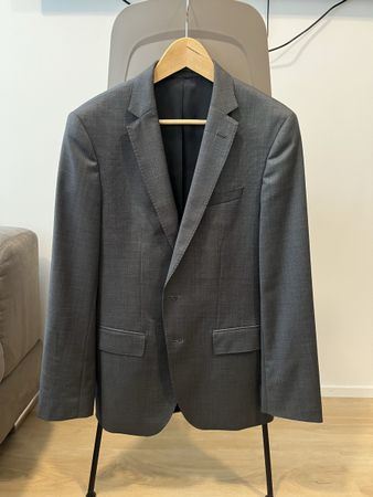 Hugo Boss Men's Blazer - Slim Fit - Size 48 - Grey Suit