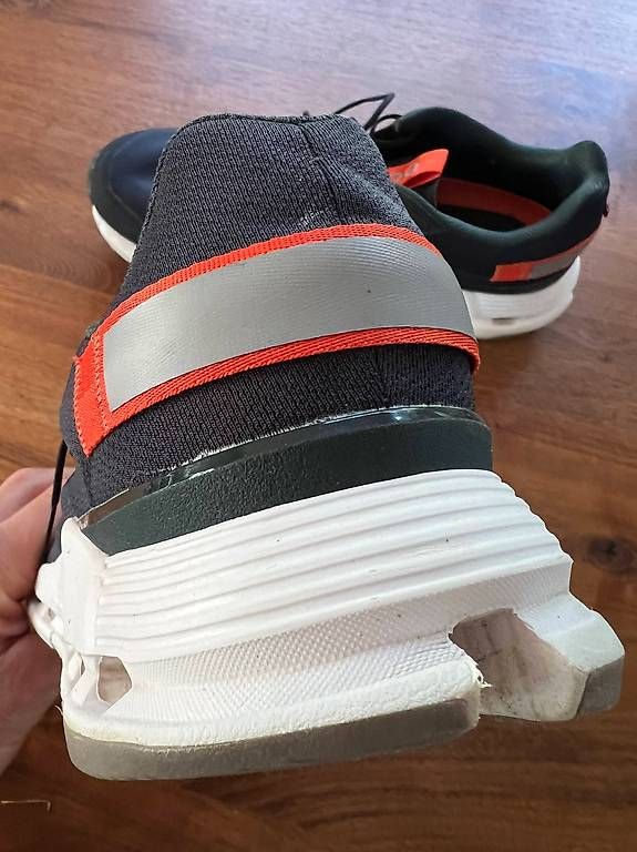 On Herrenschuhe: On Cloud Cloudnova Form Grösse 44.5 – Gebraucht aus Arlesheim von FS_79 2
