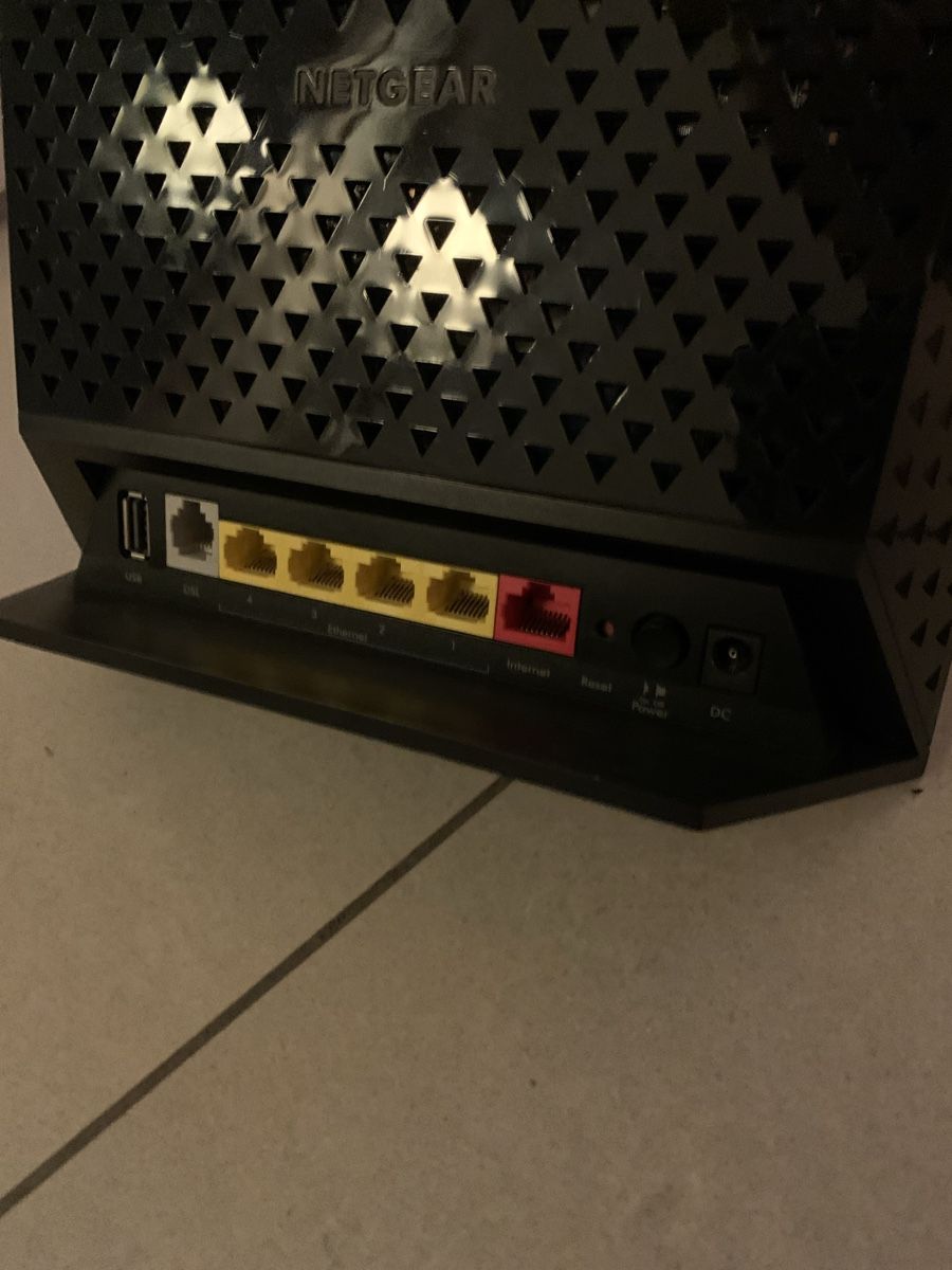 Netgear Modem & Router: Netgear Nighthawk AC1900 Router – Usato da Zürich venduto da NickTulip 1