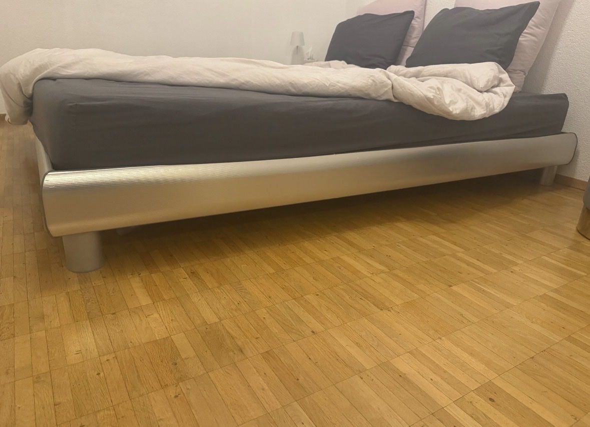 Letti: Bettrahmen silber 160x200cm – Usato da Bern venduto da Lexis6