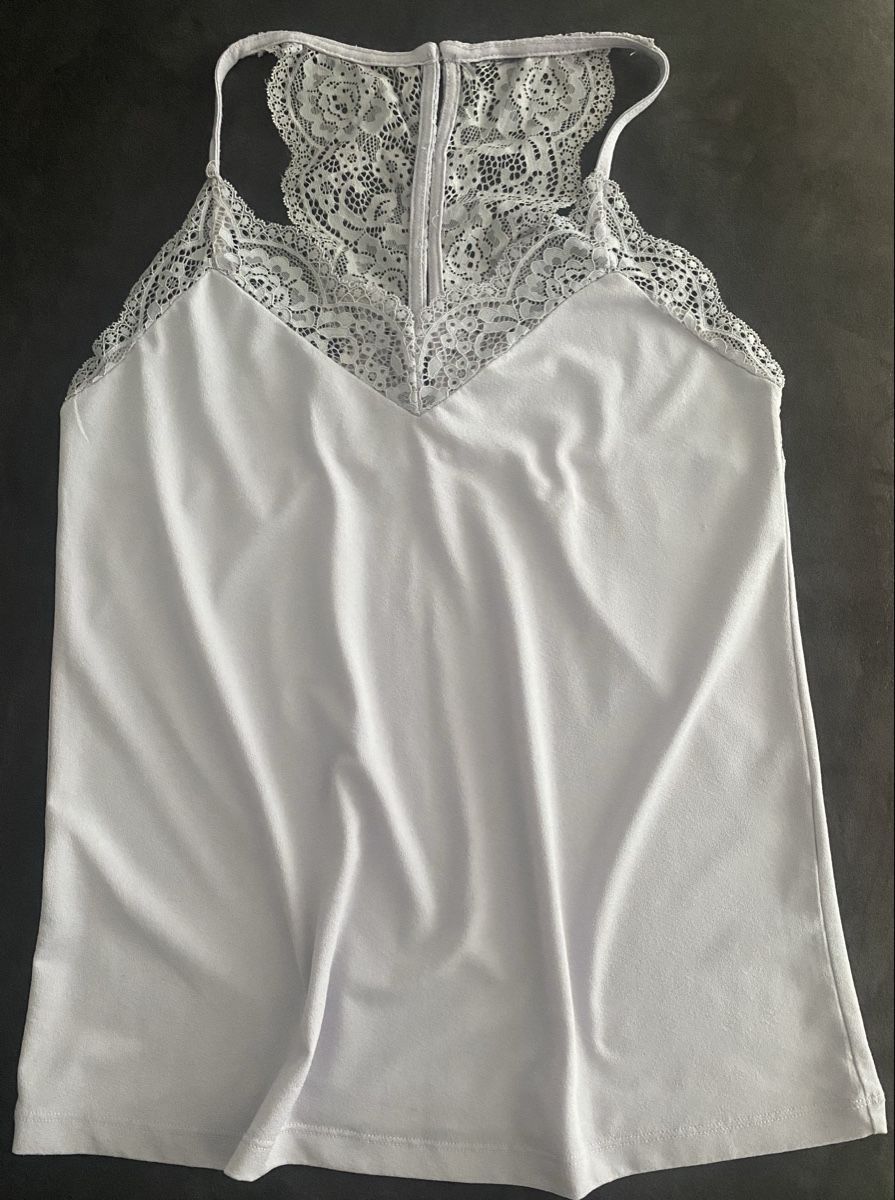 Vero Moda Tops: Vero Moda Spitzentop, Flieder M – D'occasion à Berg SG par Silversurfer 2