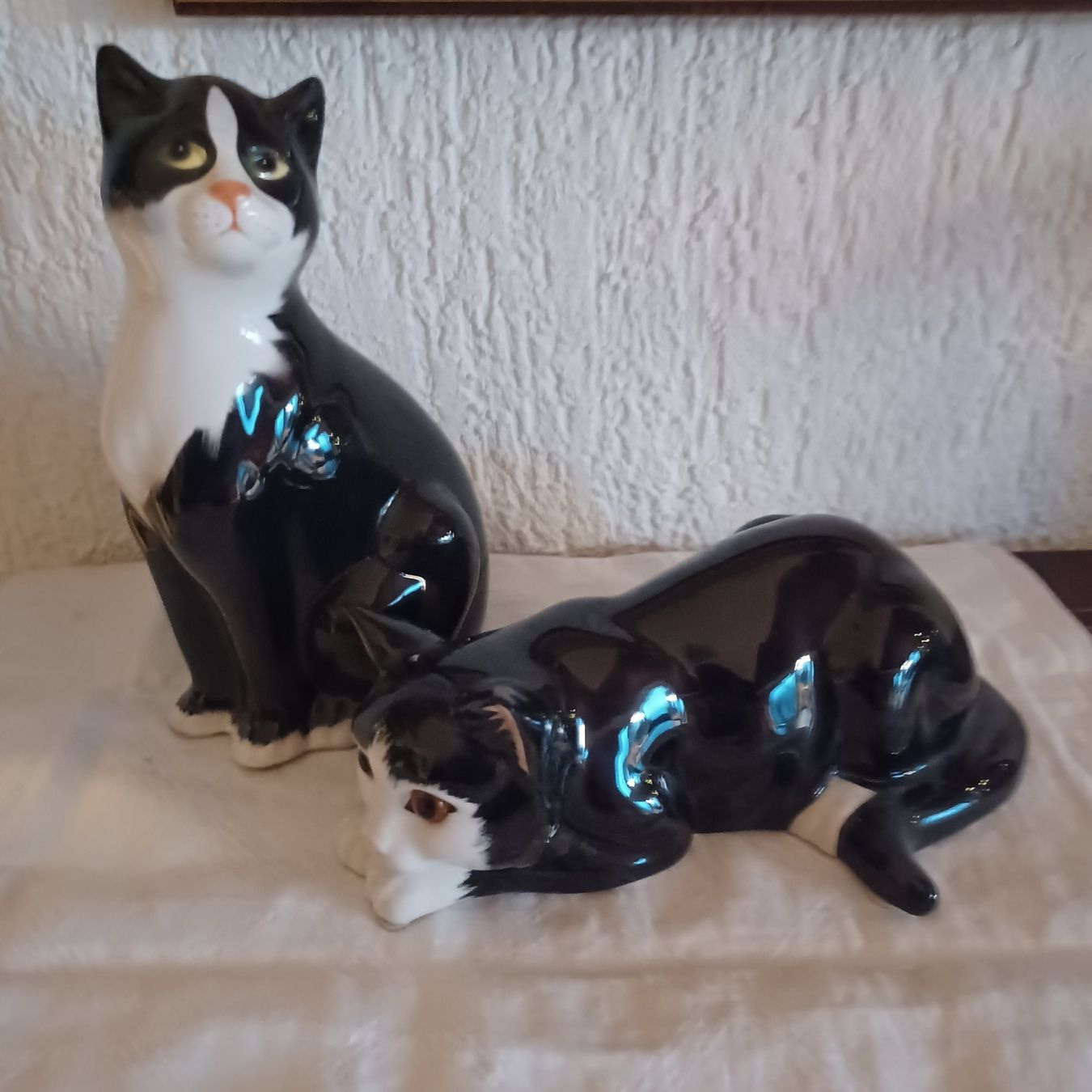 Figuren: 2 ältere Katzen aus England – Gebraucht aus Abtwil SG von luupsy