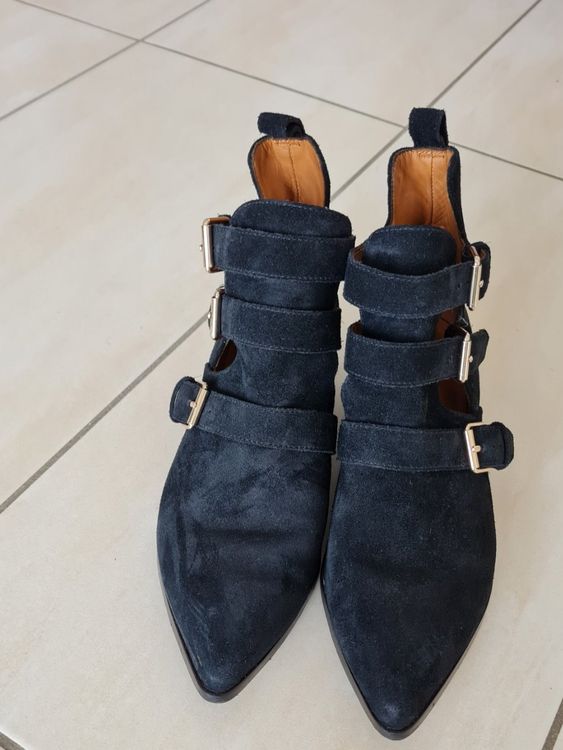 bottines other stories