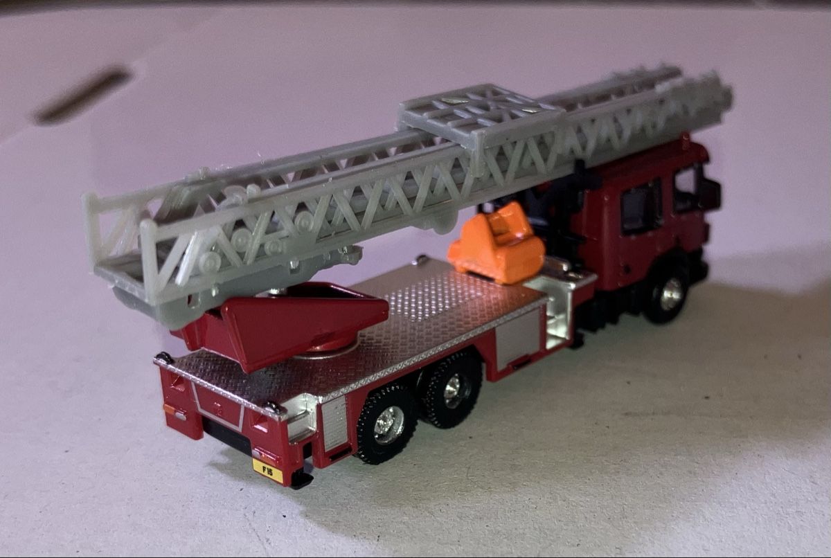 Scania Modellbausätze & Standmodelle: Camion pompier Scania Echelle N – Neu und originalverpackt aus Dompierre VD von immorentes 2