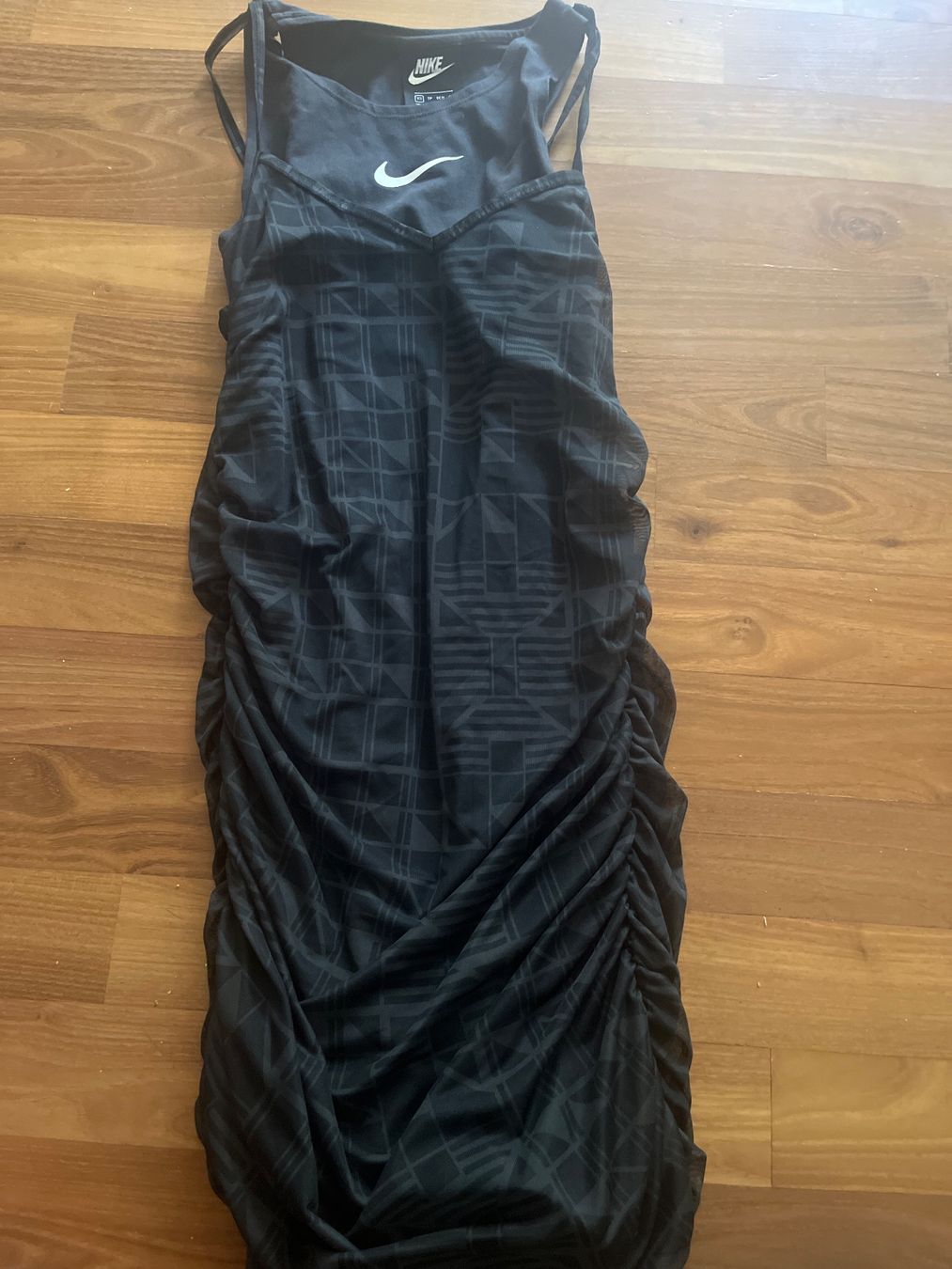 Nike Kleider: Nike – Gebraucht aus Frauenfeld von Lollipop77