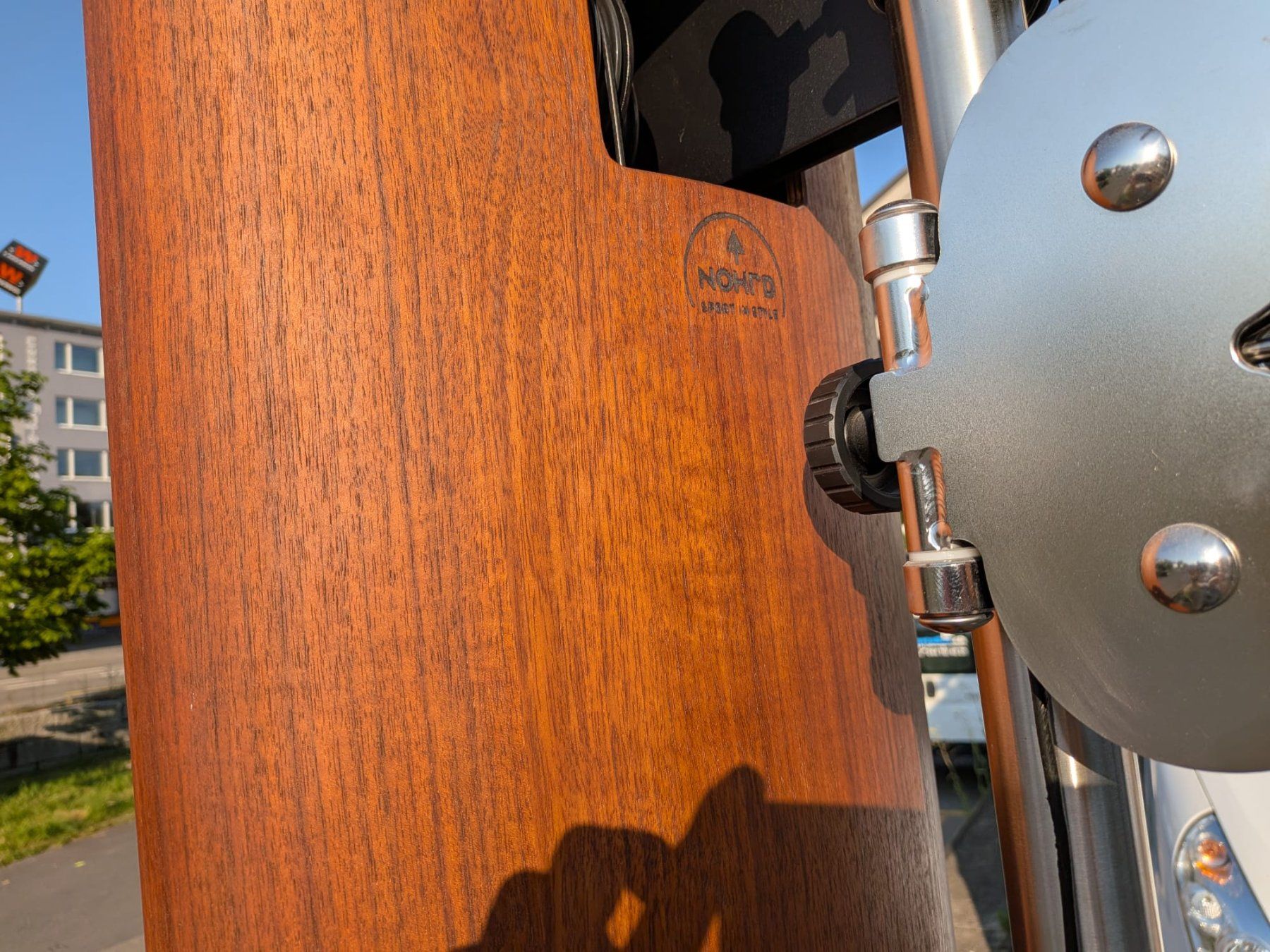 Nohrd Hometrainer: NOHrD SlimBeam - Nussbaum, 75 kg, komplett - Ref. 06/44 – Usato da Au ZH venduto da BrockiAu 4