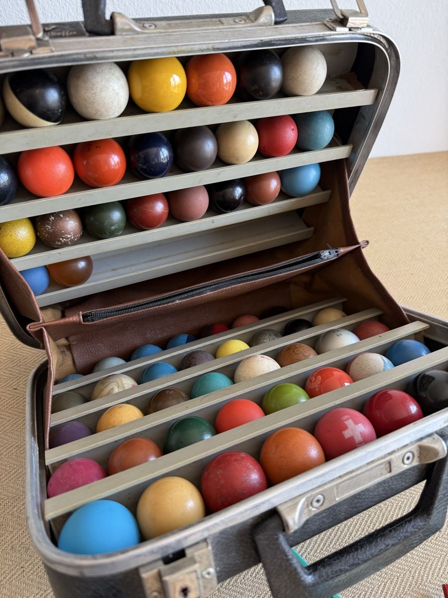 Giochi: Vintage Minigolf Koffer mit 56 Bällen – Usato da Konolfingen venduto da petzipetz