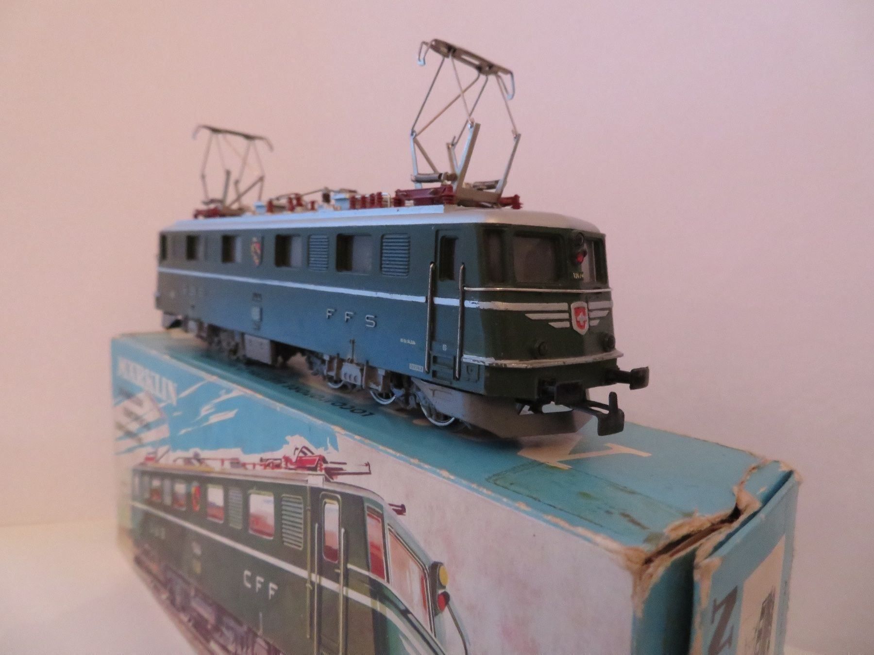 Märklin Modellini di ferrovie: Märklin Lokomotive mit Originalverpackung - top Zustand! – Usato da Adliswil venduto da Shee 1