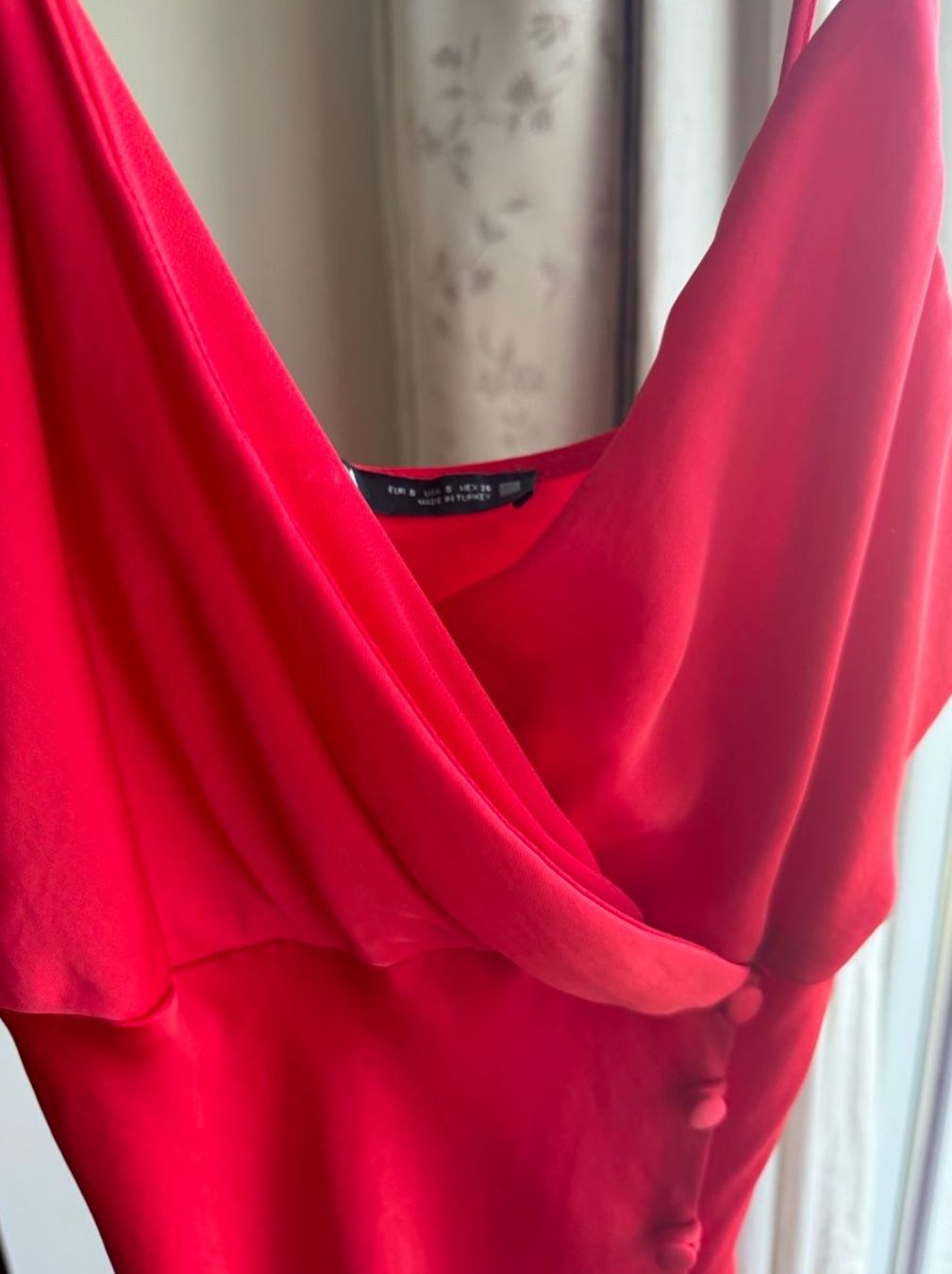 Zara Kleider: Zara Silky rotes Kleid Gr. S – Neu (gemäss Beschreibung) aus Zürich von Rae0850 1