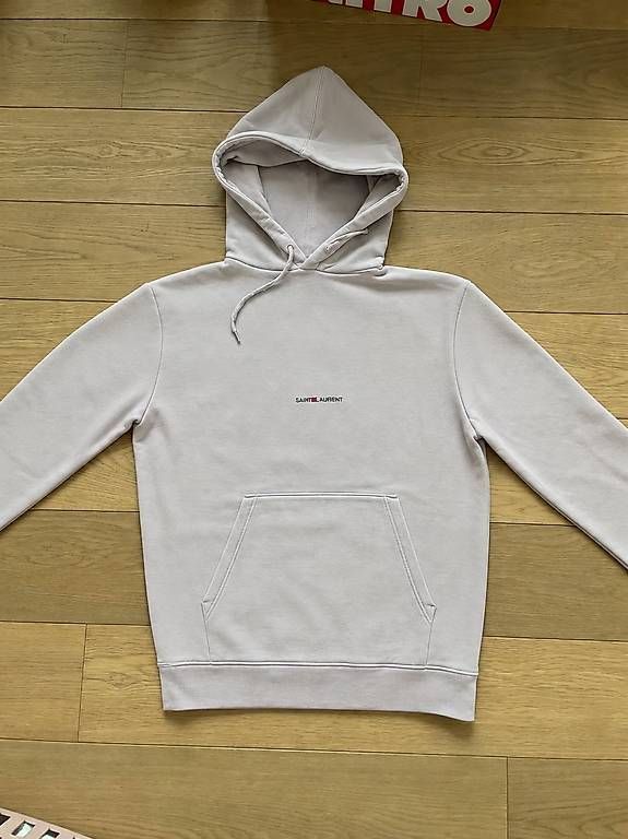 Saint Laurent Pullover & Sweatshirts: Saint Laurent Pullover – Gebraucht aus Ennetbürgen von Jvek