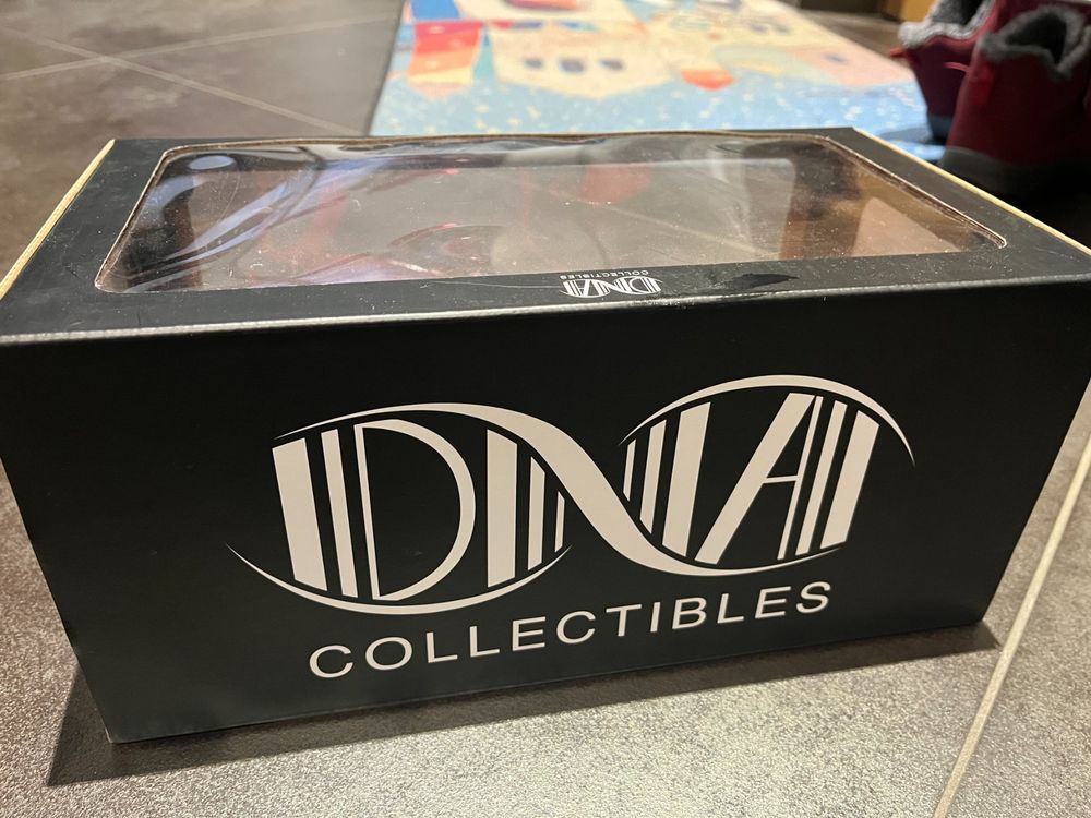 Audi RS3 8P Sportback Misano Red Scala 1:18 - DNA Collectibles DNA000042 - Nuovo In Blister