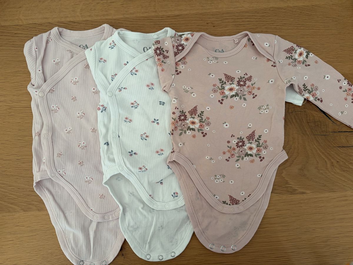 H&M Kleiderpakete & -sets: Kleiderpaket Mädchen Grösse 68 – Gebraucht aus Bütschwil von Fdu_9606 3