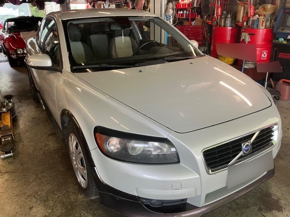 Volvo Automobili: Volvo C30 2.0 – Difettoso da Gals venduto da aya_p7pd 1