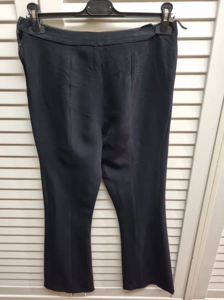 Prada Pantaloni: PRADA SCHLAGE HOSE – Usato da Schaffhausen venduto da rot_yyy7 2