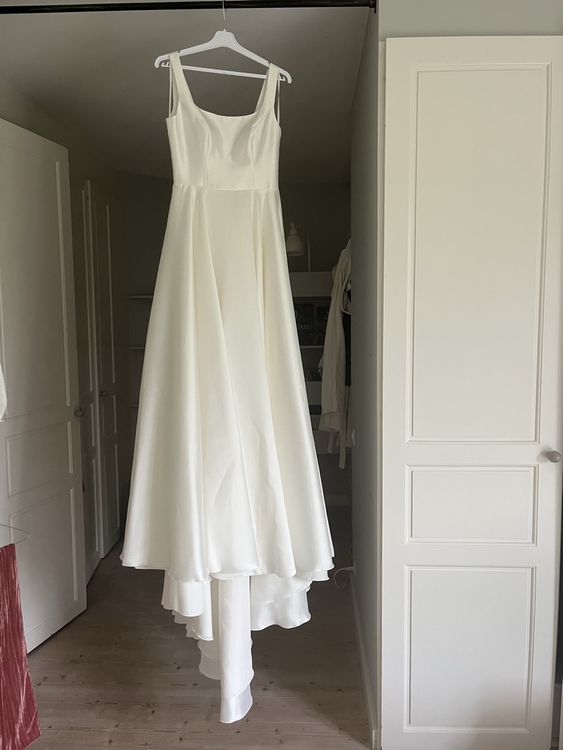 Vestiti: Robe de mariée col carré (neuve) – Nuovo e nell'imballaggio originale da Jussy venduto da lit_6t76 1