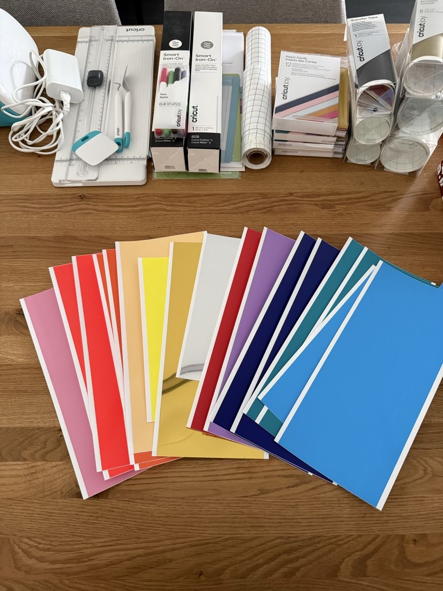 Kit bricolage: Cricut Joy Set mit viel Zubehör – Usato da Binningen venduto da FreeRick 2