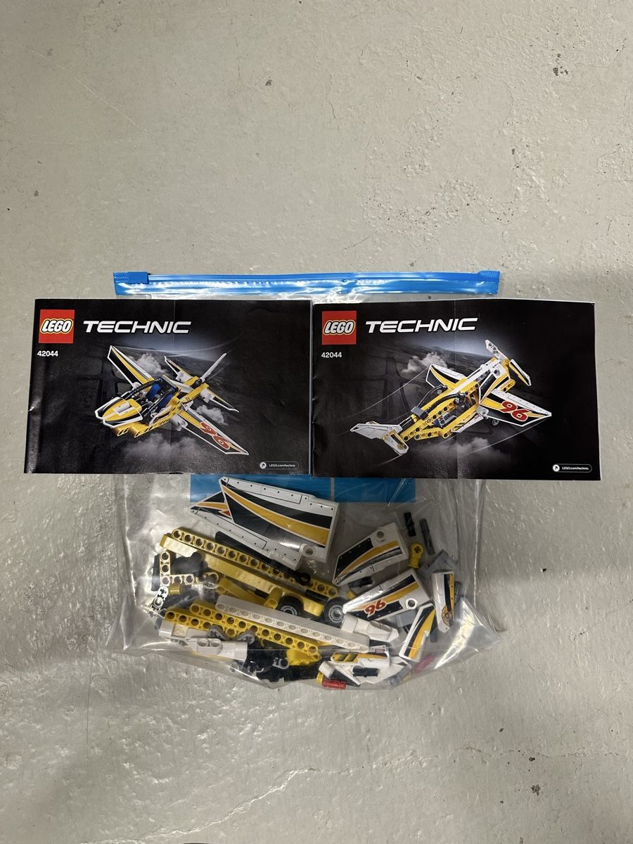 Lego Baukästen: Lego Technic Flugzeug 42044 – Gebraucht aus Zell LU von TinuR480