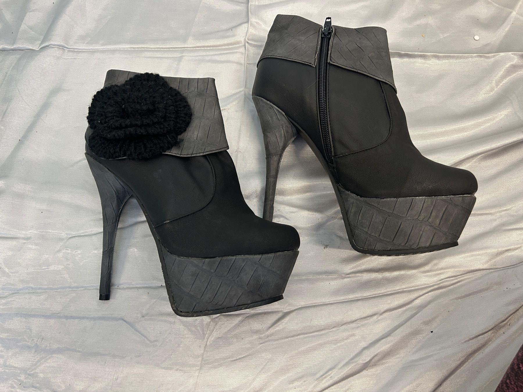 Scarpe da donna: Stiefelette schwarz/grau Gr 37 Neu – Nuovo e nell'imballaggio originale da Regensdorf venduto da Spyke55 1