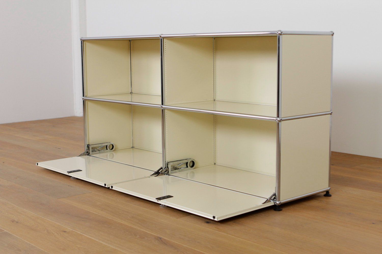 USM Cassettiere: USM Haller Sideboard // UPCYCLED // NEUE FARBEN – Nuovo (secondo la descrizione) da Affoltern am Albis venduto da StudioStandard 2