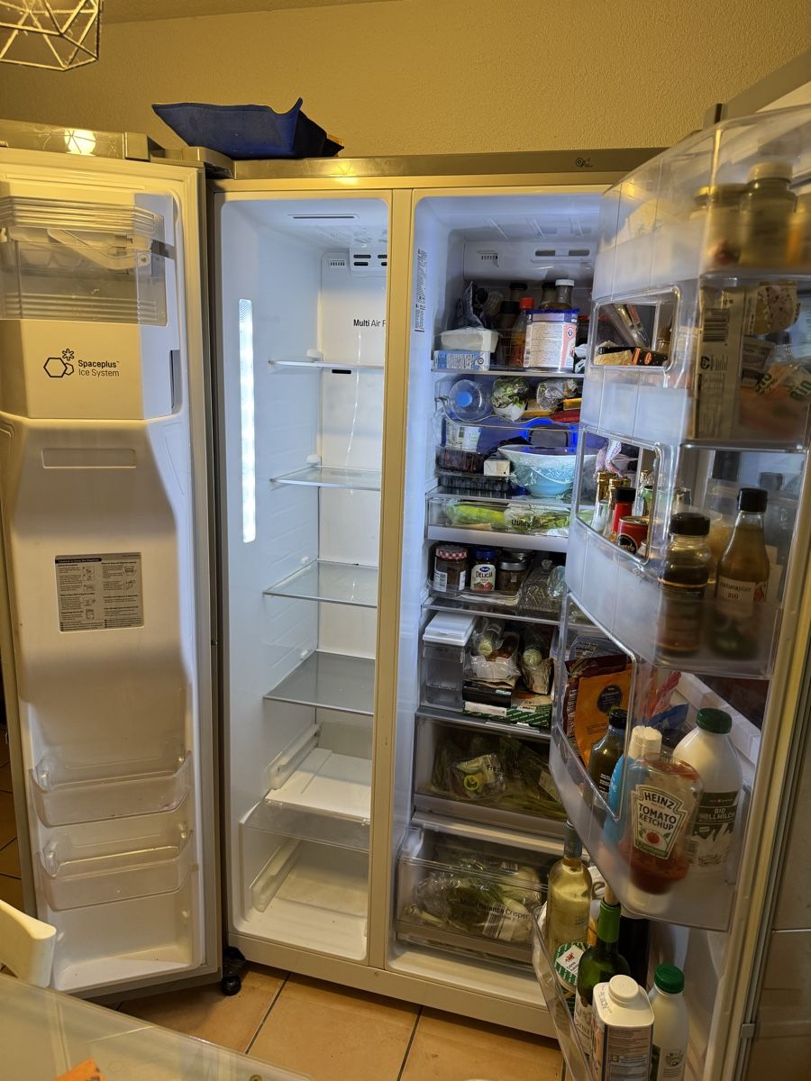 LG Réfrigérateurs: Foodcenter Lg side by side – Défectueux à Hendschiken par Kesselring 2