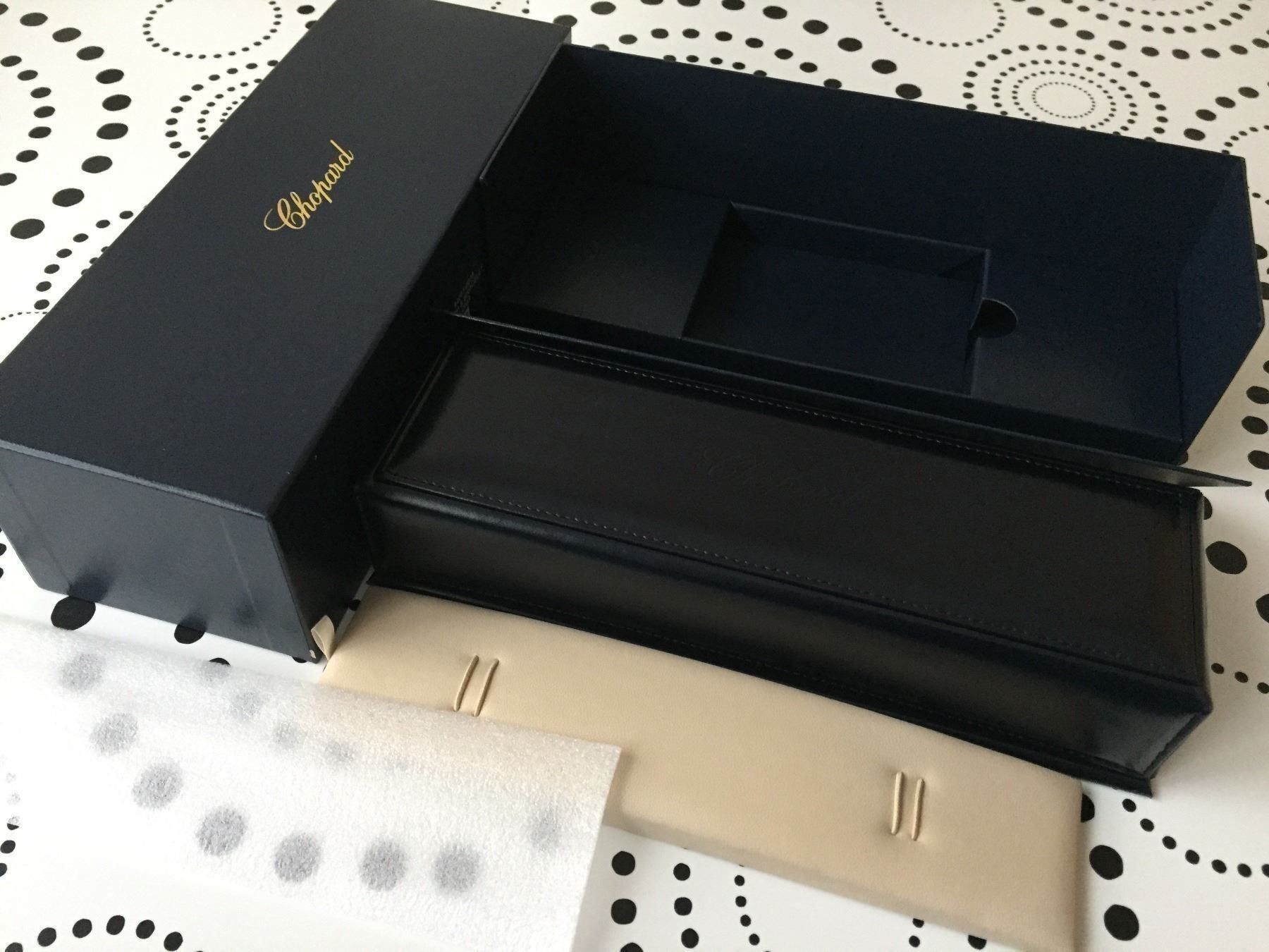Chopard Uhrenboxen: NEW - WATCH CASE BOX ECRIN - CHOPARD ORIGINAL – Neu (gemäss Beschreibung) aus Genève von f_c_7sys