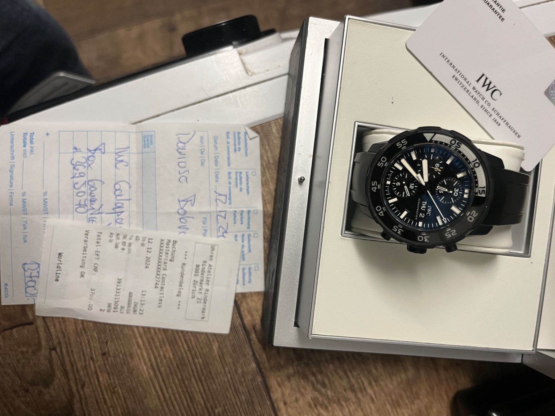 IWC Orologi: IWC SET BOX CARD UND FULL INVOICE SWISS – Usato da Adliswil venduto da Skyline1 2