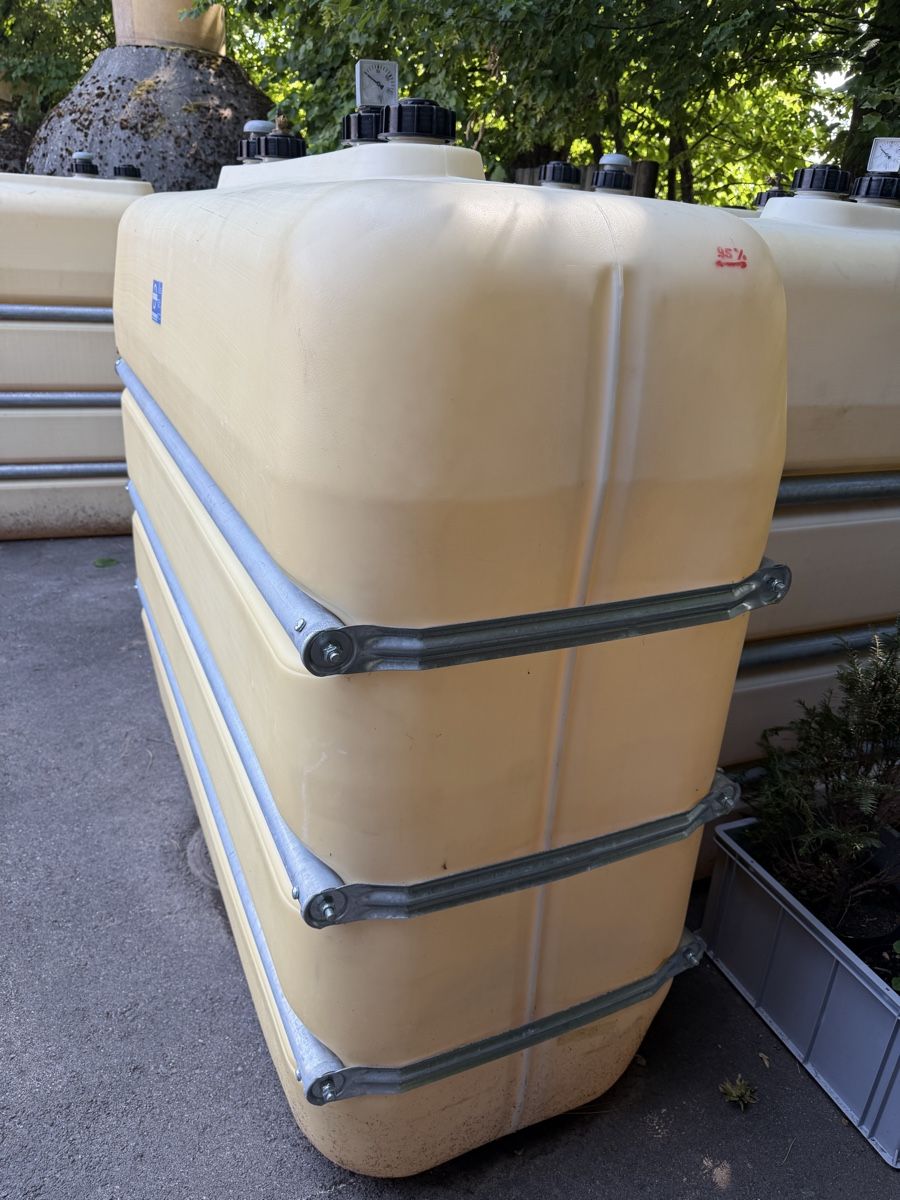 Riscaldamento: Kunstofftank 2000 Liter einwandig – Usato da Seengen venduto da Gegu2 2