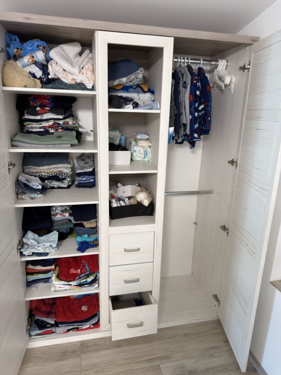 Armadi: Kinder Kleiderschrank und Wickelkomode – Usato da Leibstadt venduto da Maki724 1