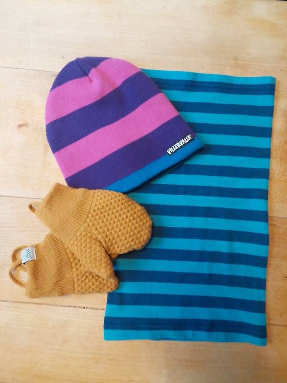 Sonstige Jungenkleidung: Tolles Winter-Set Mütze Halstuch Handschuhe – Gebraucht aus Schaffhausen von nps 1