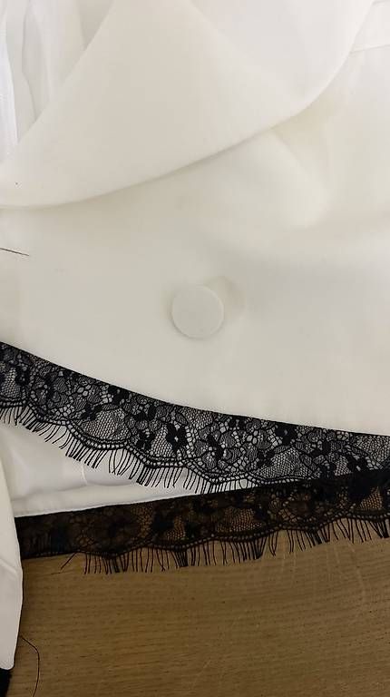 Giacche: Zara Cropped Blazer – Nuovo e nell'imballaggio originale da Domat/Ems venduto da noe_xkb7 2