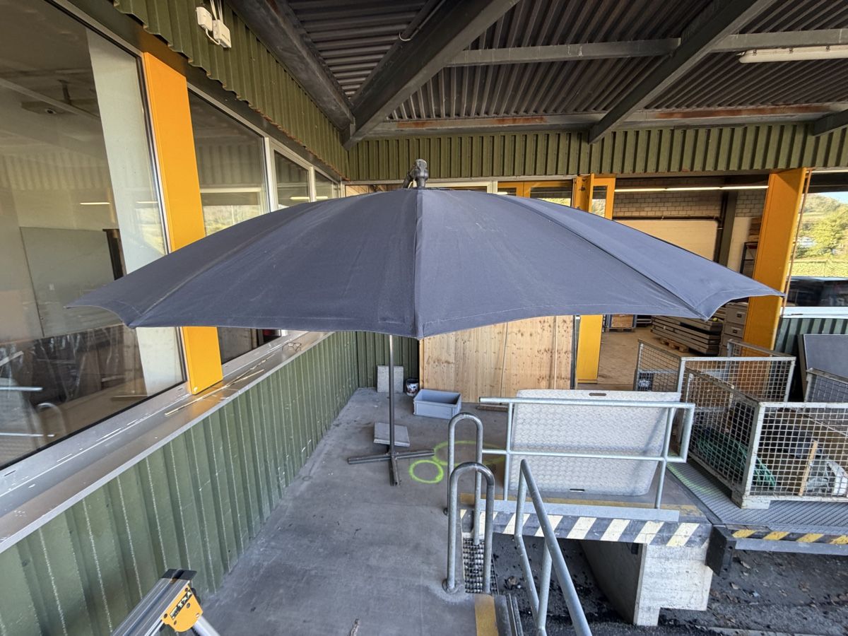 Parasols: Sonnenschirm – D'occasion à Vogelsang AG par Spoerri_1980 3
