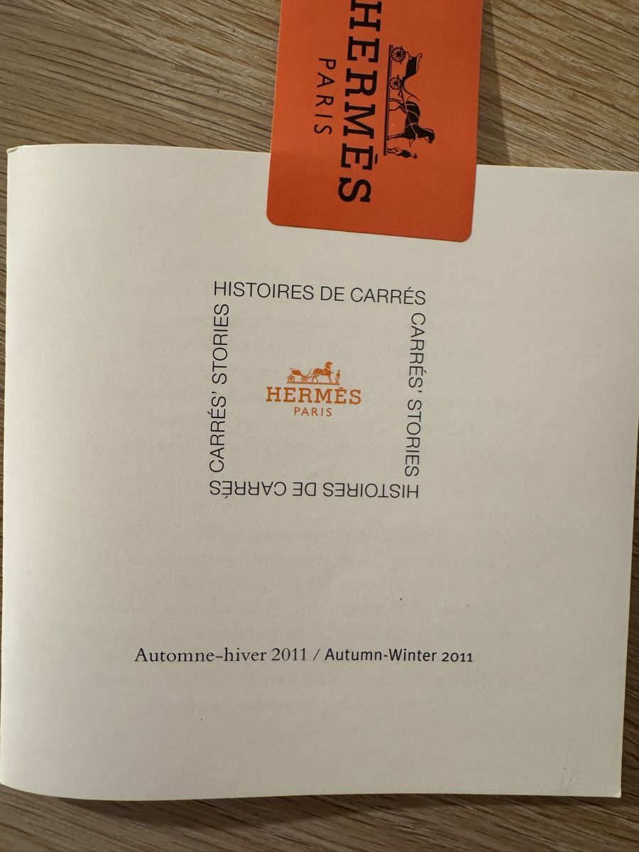Hermès Foulard & Sciarpe: Scarf Hermes Ex Libris En Kimonos – Usato da Basel venduto da FlorinBasel 4