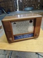 altes Röhrenradio zum restaurieren