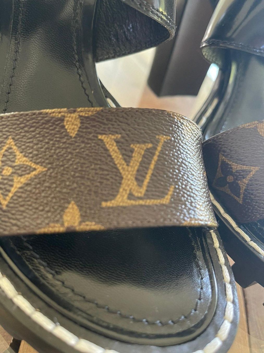 Louis Vuitton Damenschuhe: Louis Vuitton StarTrail HighHeel Sandals – Neu (gemäss Beschreibung) aus Bonstetten von Swiss4Sale 3