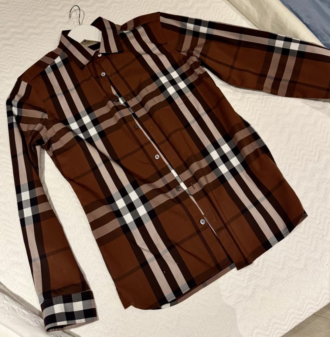 Burberry Camicie: Burberry shirt – Nuovo (secondo la descrizione) da Collonge-Bellerive venduto da alejan_0984