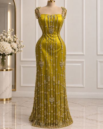 Goldenes Abendkleid