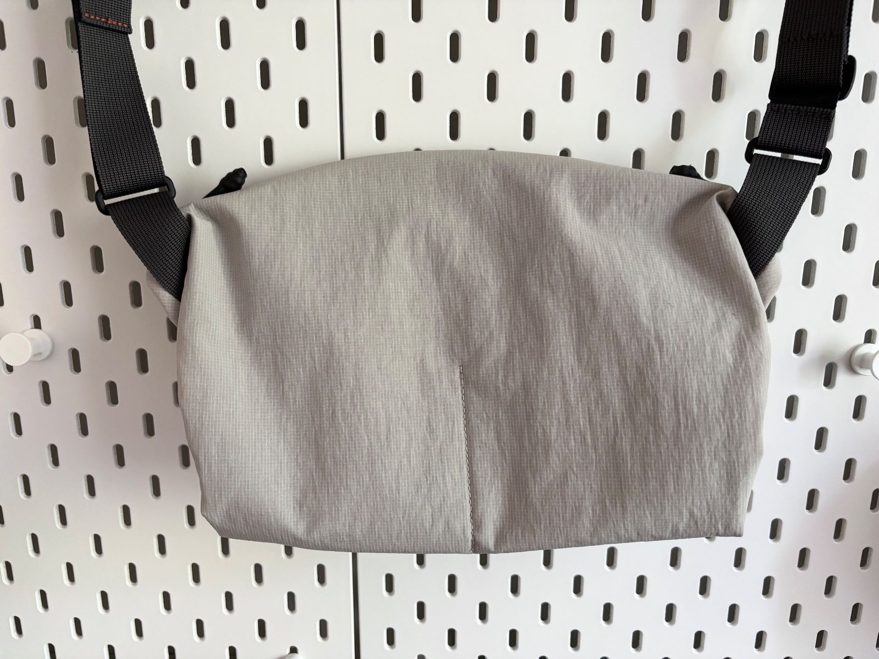 Bellroy Taschen: Bellroy Lite Sling Ash colour – Neu (gemäss Beschreibung) aus Zürich von hol_bc6v 2