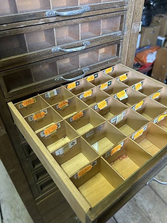 Schränke: Alter Aphothekenschrank – Gebraucht aus Dietschwil von cyr_ln56 3