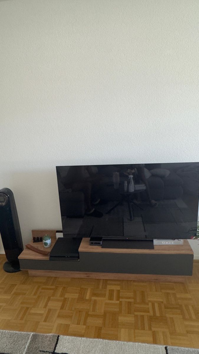Mobili TV: TV-Schrank – Usato da Thun venduto da ped_ypt8