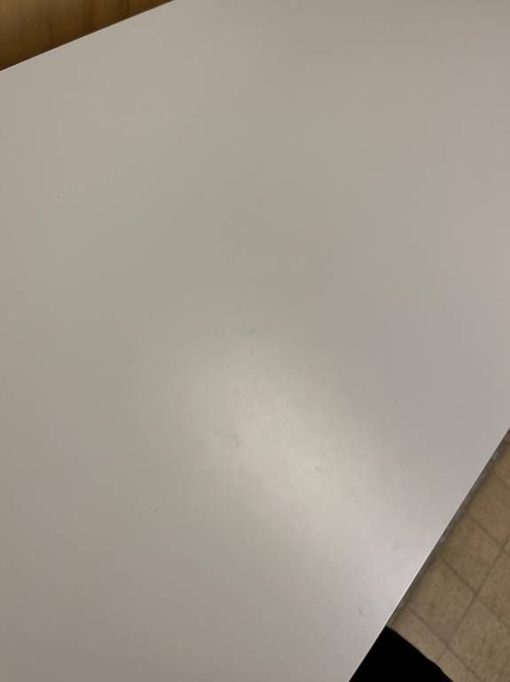 USM Tavoli: Table de bureau USM – Usato da Lausanne venduto da Amandine_G 3