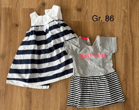Kleidchenn Gr. 86