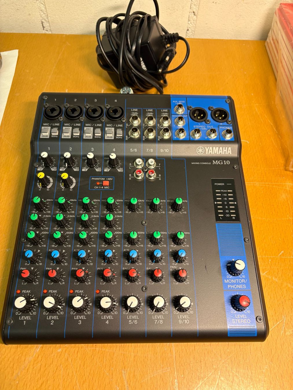 Yamaha Mischpulte: Mischpult Yamaha Mixing Console MG10 – Gebraucht aus Obfelden von boletus03