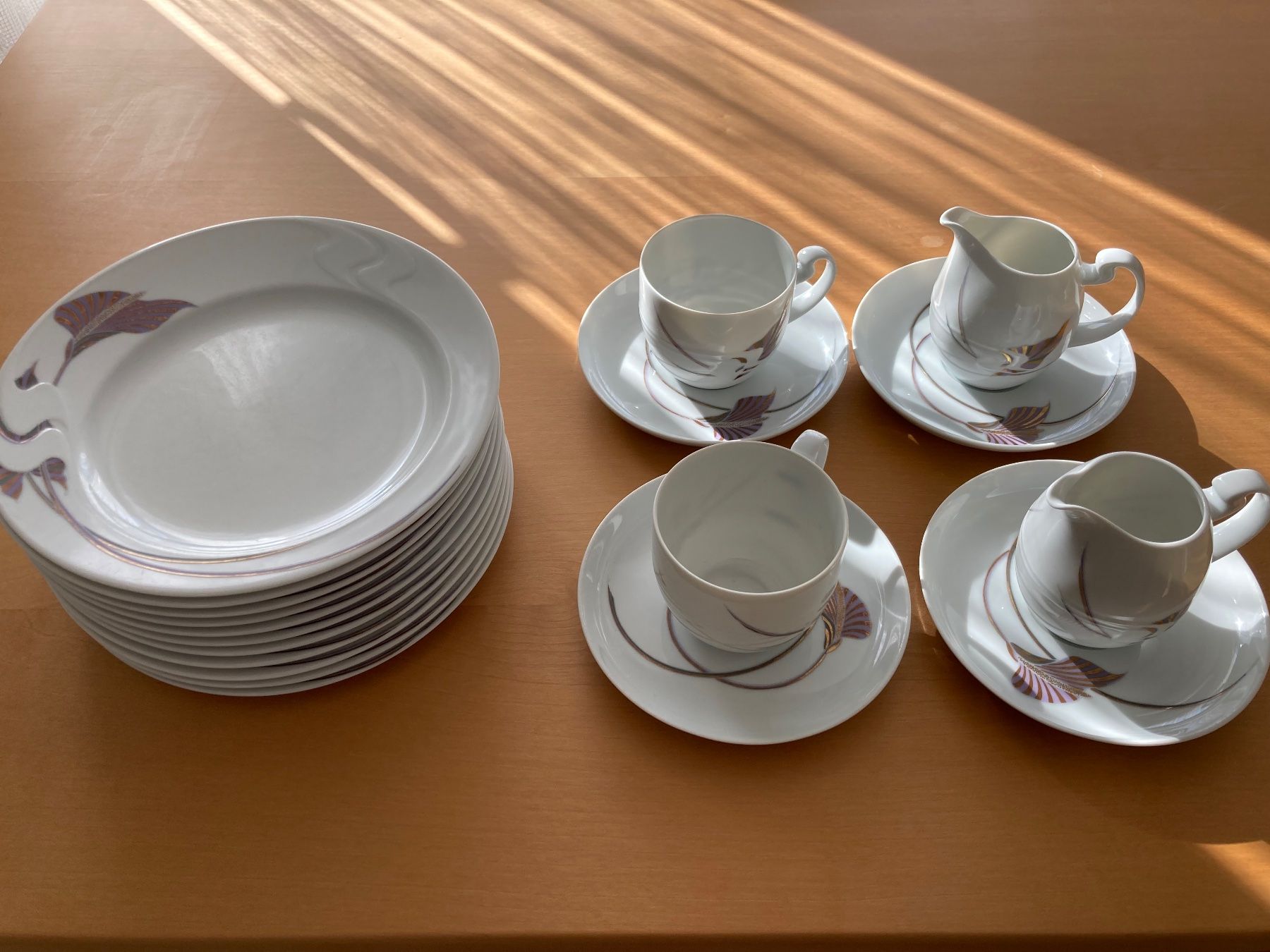 Rosenthal Geschirrsets: Rosenthal Kaffeeservice Asimmetria Goldblume – Gebraucht aus Oberengstringen von Martinp
